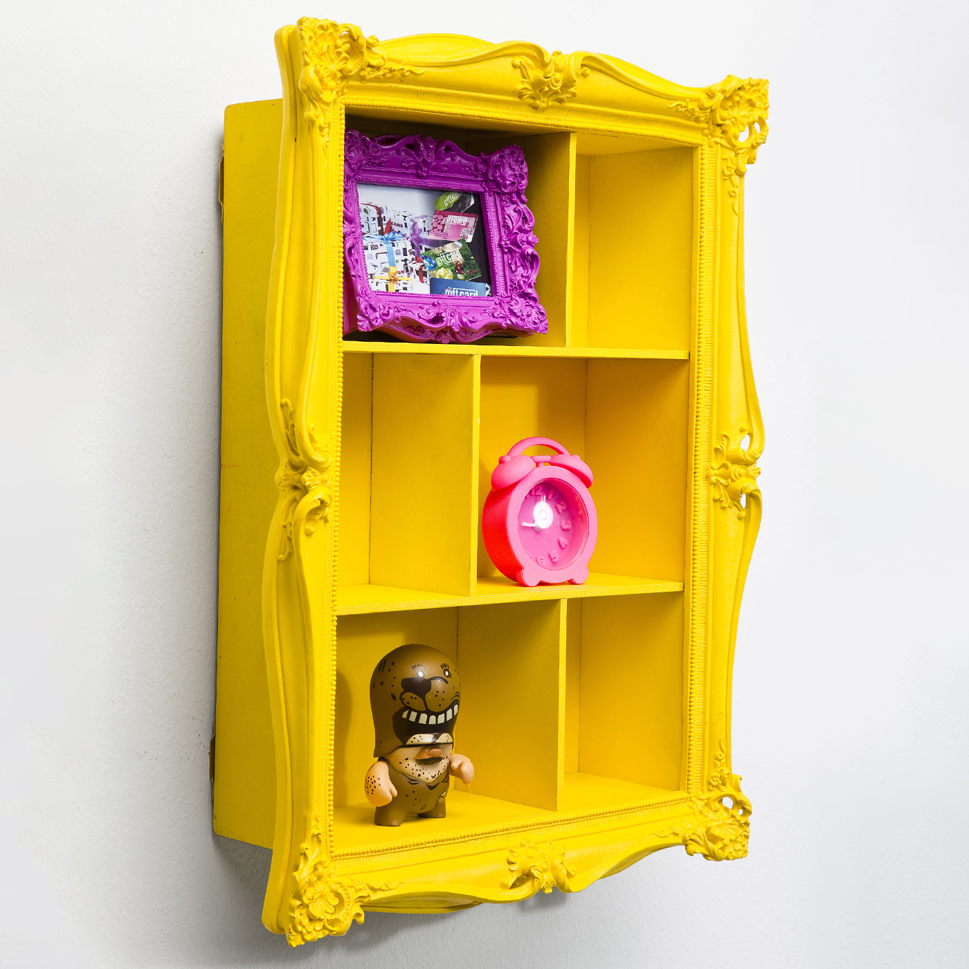 LI 1353 013 4 – Wall Shelf Collector Barock Yellow (3)
